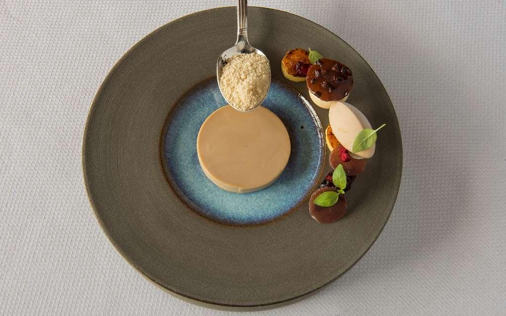 Grand Hotel Huis Ter Duin Нордвейк-ан-Зее Экстерьер фото A dessert