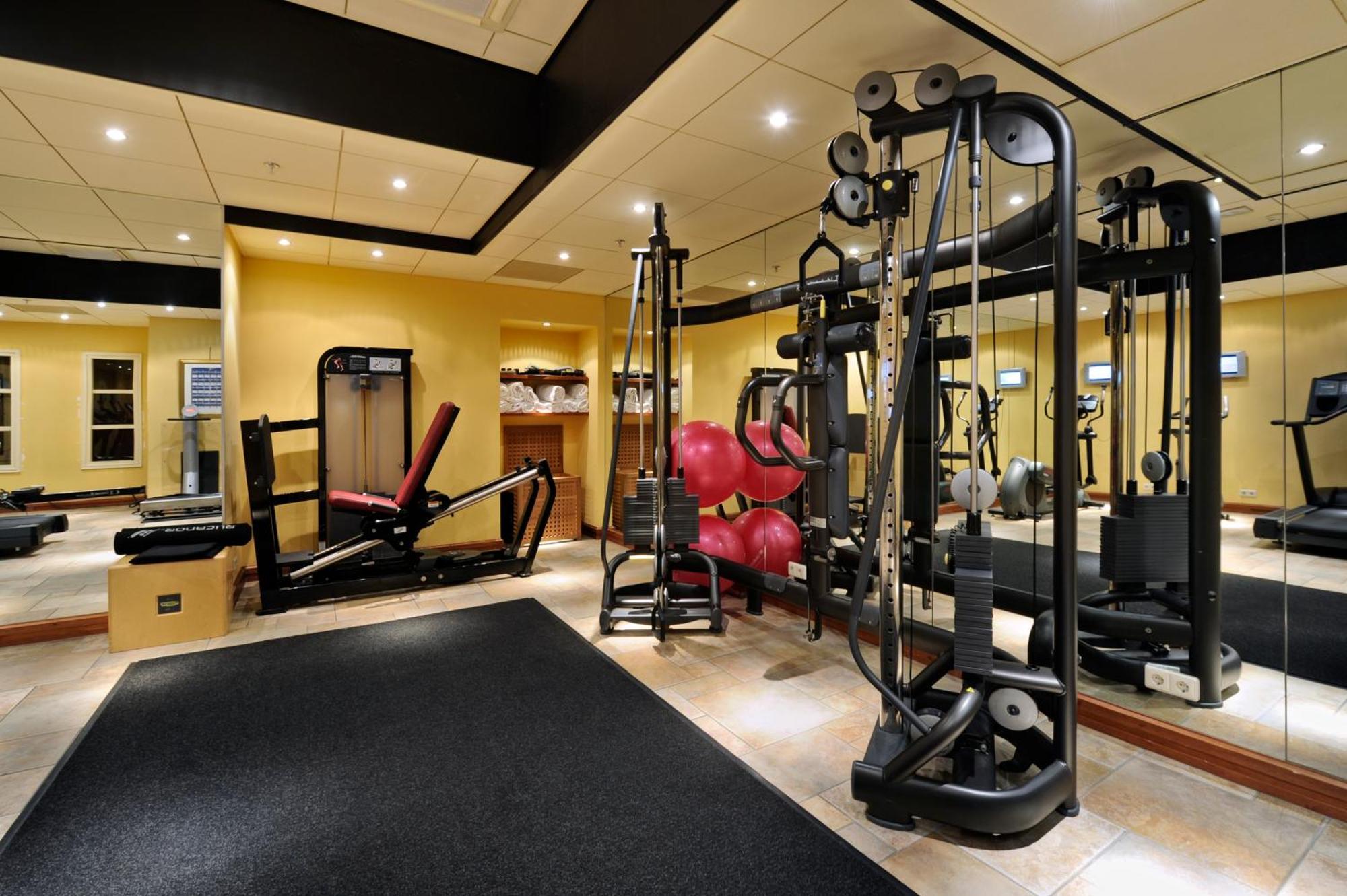 Grand Hotel Huis Ter Duin Нордвейк-ан-Зее Экстерьер фото A gym